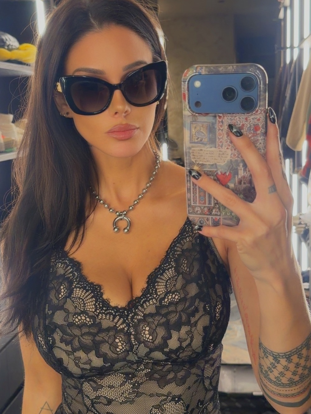 Dolce & Gabbana oversized sunglasses black